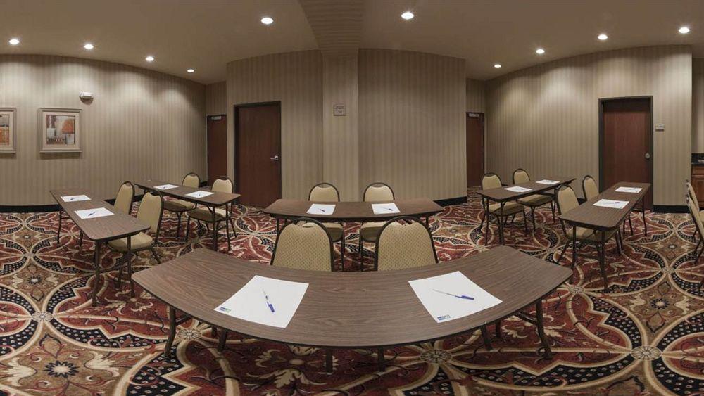Holiday Inn Express Hotel And Suites Corsicana I-45 By Ihg Екстериор снимка