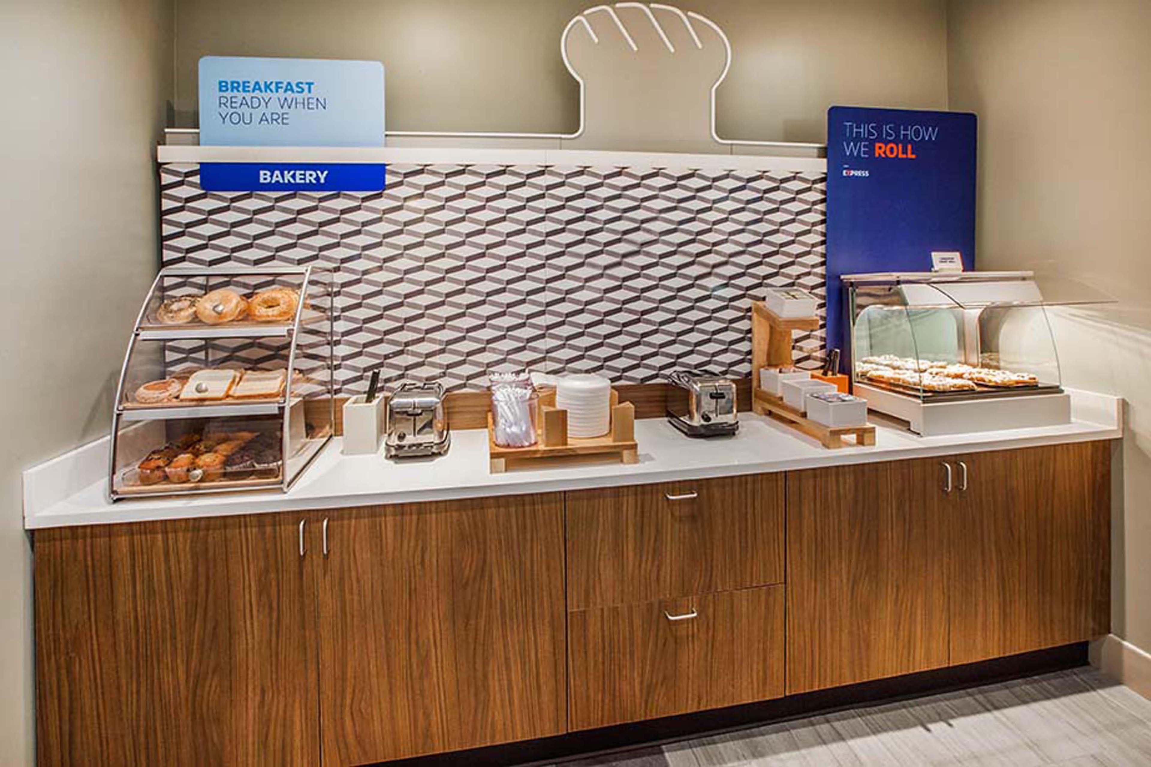 Holiday Inn Express Hotel And Suites Corsicana I-45 By Ihg Екстериор снимка
