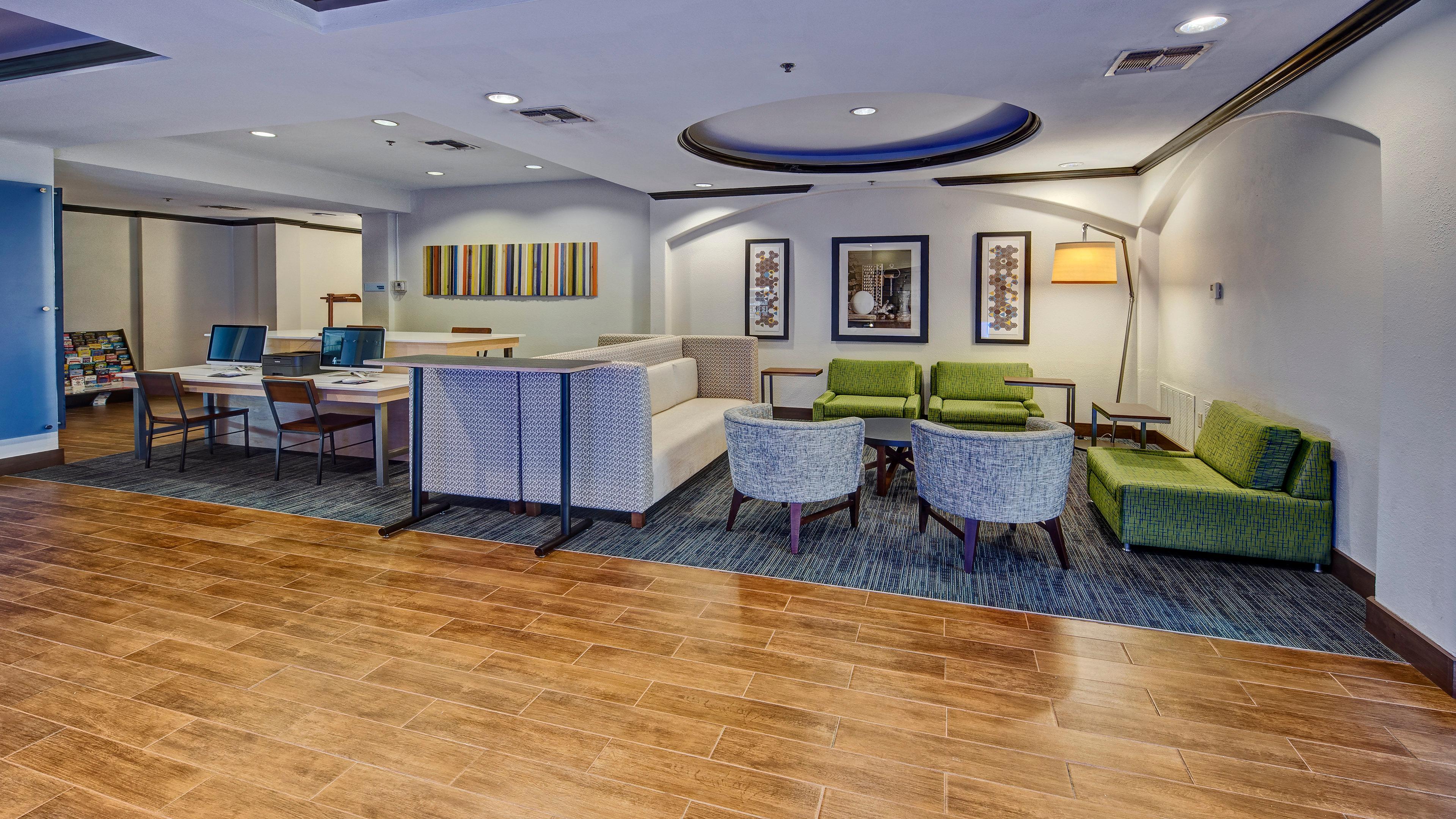 Holiday Inn Express Hotel And Suites Corsicana I-45 By Ihg Екстериор снимка