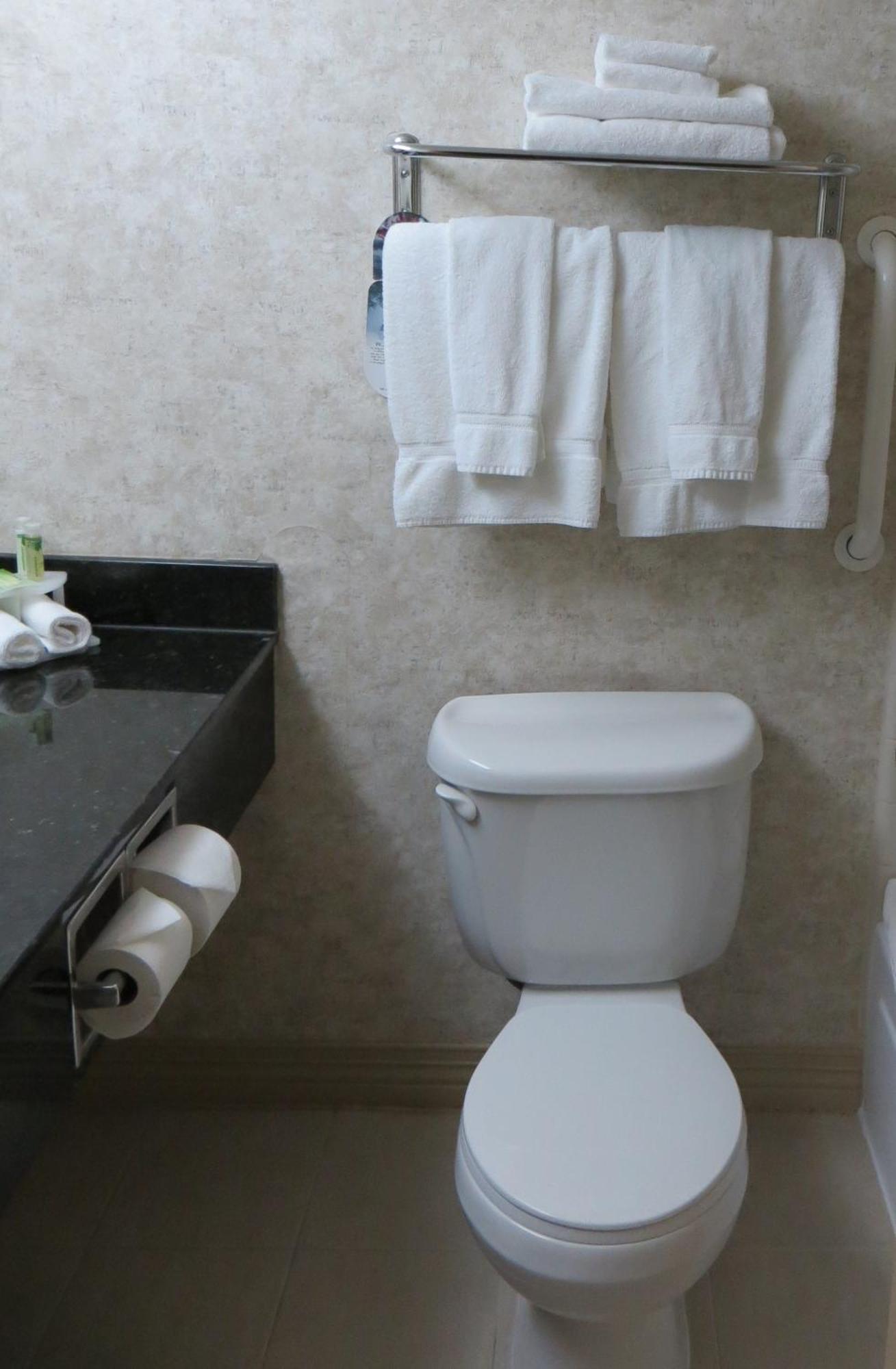 Holiday Inn Express Hotel And Suites Corsicana I-45 By Ihg Екстериор снимка