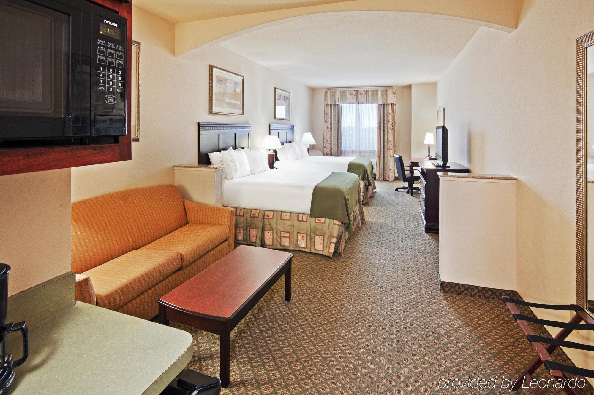 Holiday Inn Express Hotel And Suites Corsicana I-45 By Ihg Стая снимка