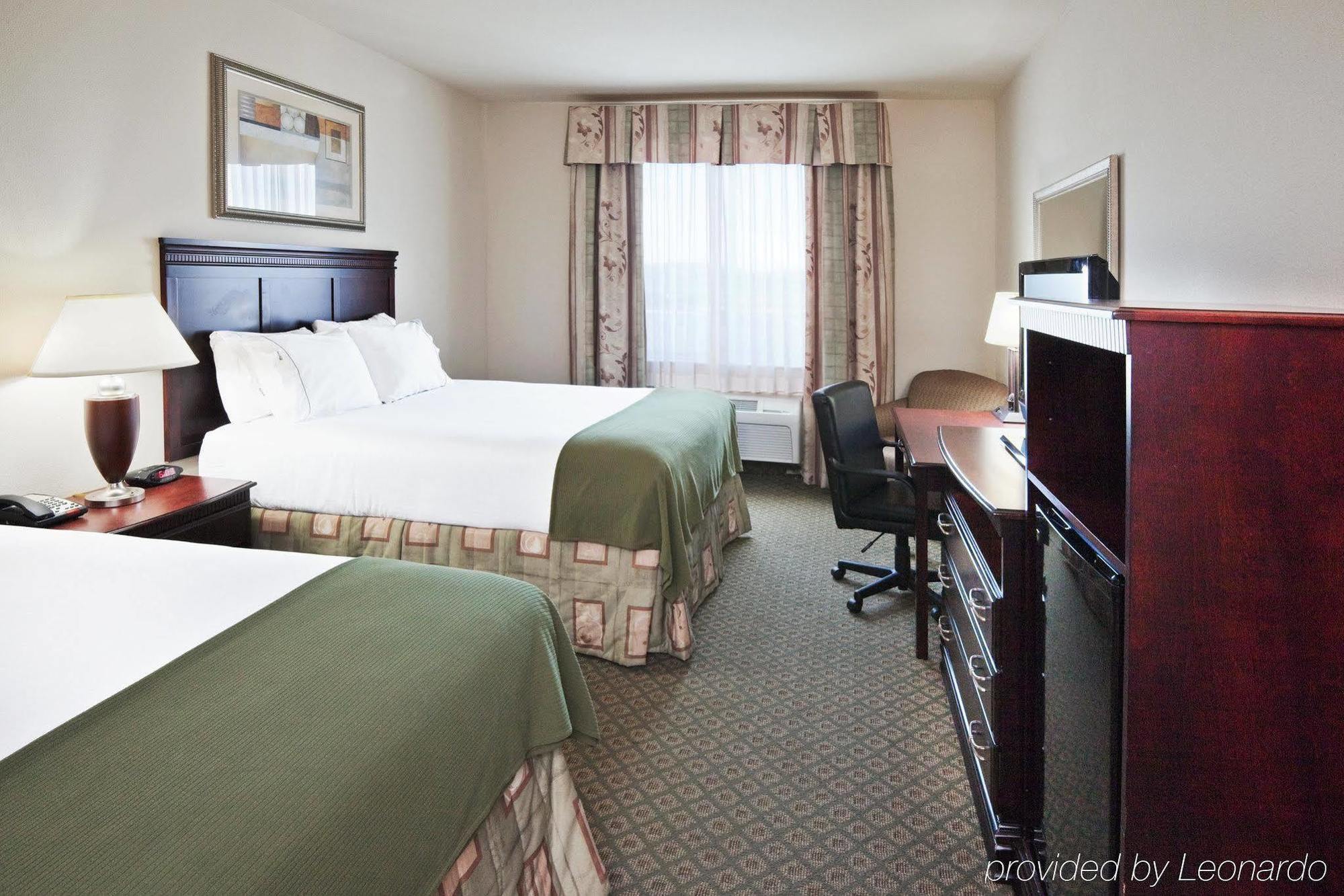 Holiday Inn Express Hotel And Suites Corsicana I-45 By Ihg Стая снимка