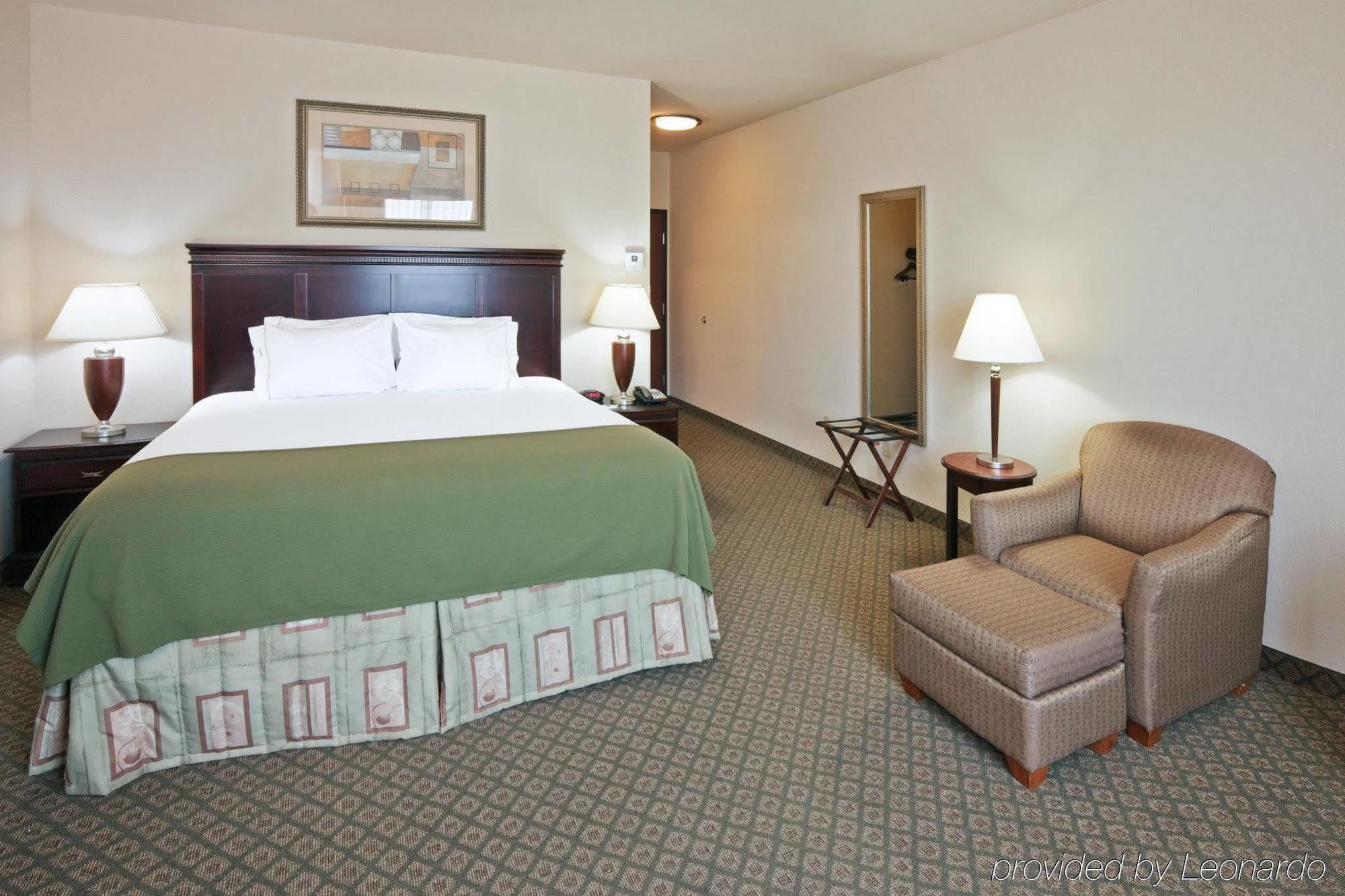 Holiday Inn Express Hotel And Suites Corsicana I-45 By Ihg Стая снимка