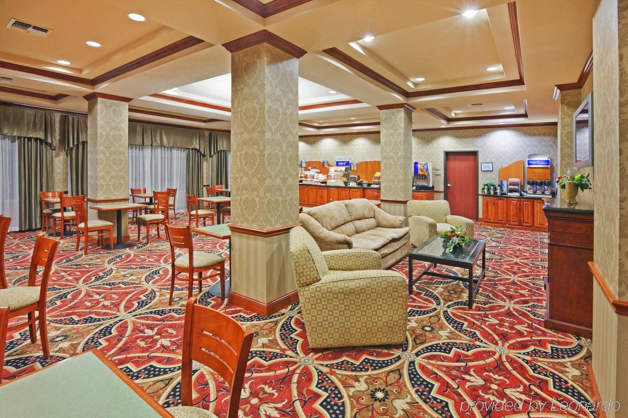 Holiday Inn Express Hotel And Suites Corsicana I-45 By Ihg Екстериор снимка